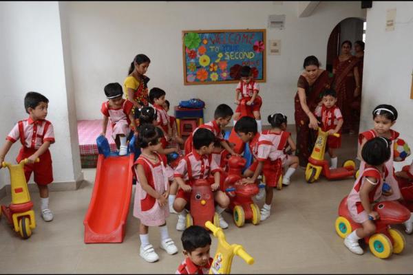 Maharishi Kids Home - Classes